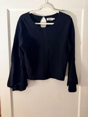 Eliza J Black Bell Sleeve Blouse Keyhole Back Women’s Size Large